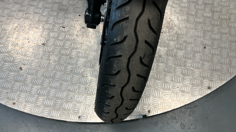 Royal Enfield Super Meteor 650 Celestial (23MY)